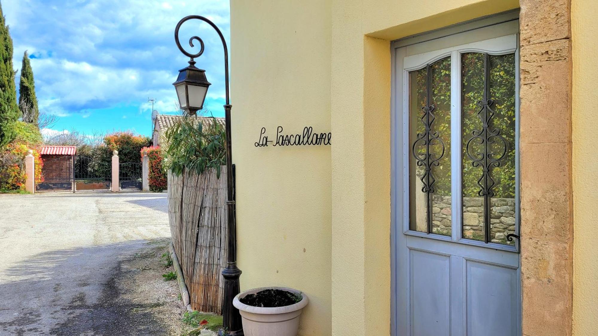 La Pascallane 위제 외부 사진